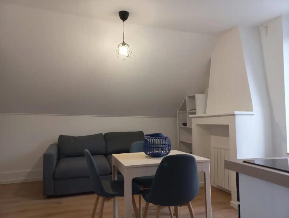 Le Montjoux, Appartement Calme, Toutes Commodites Besançon Eksteriør billede