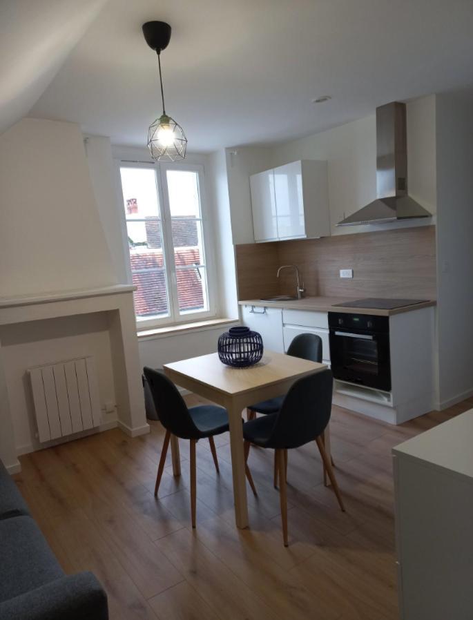 Le Montjoux, Appartement Calme, Toutes Commodites Besançon Eksteriør billede